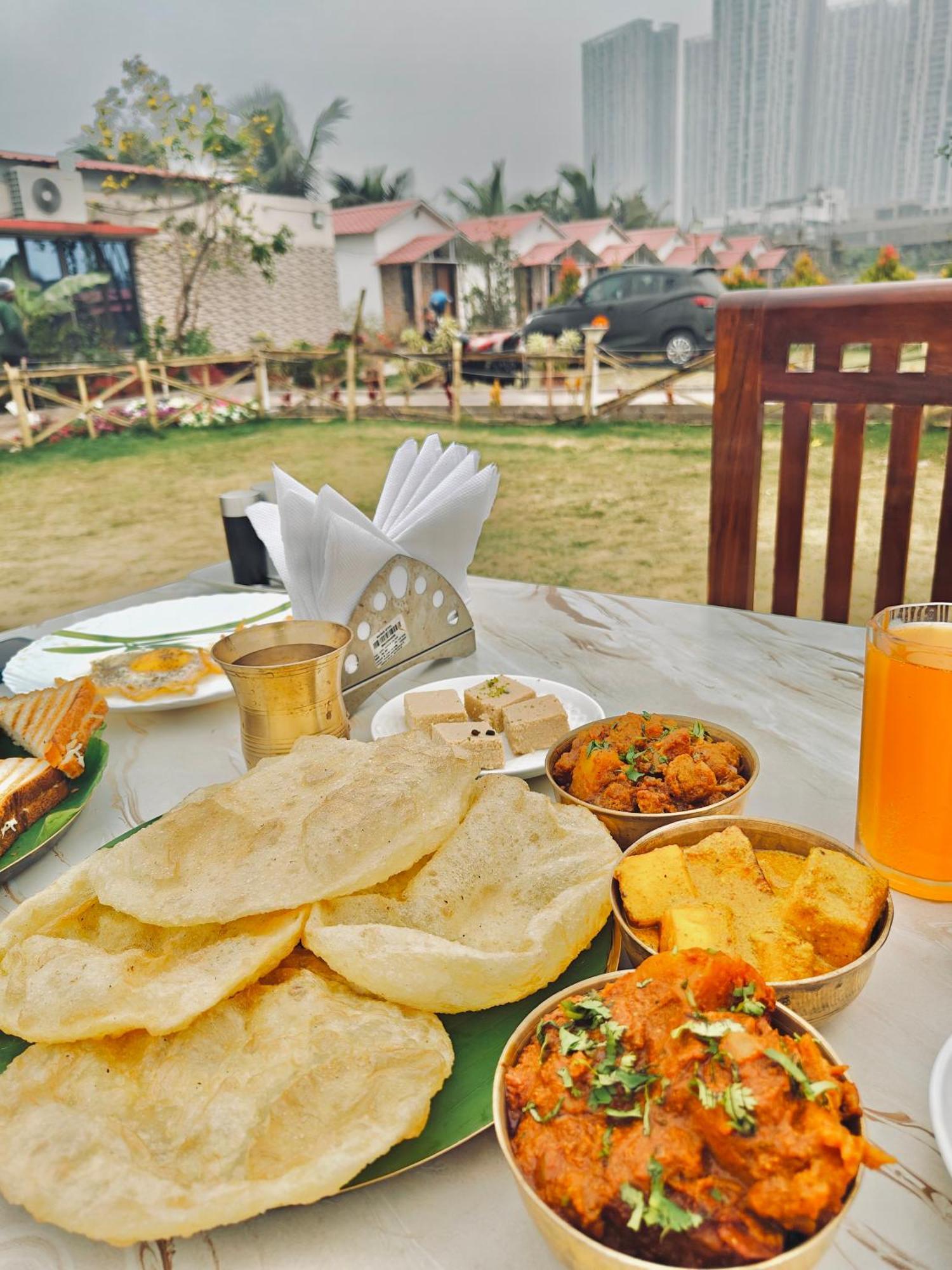 Resort Palli Bangla Resort, Near Ruby Hospital, Anandapur *