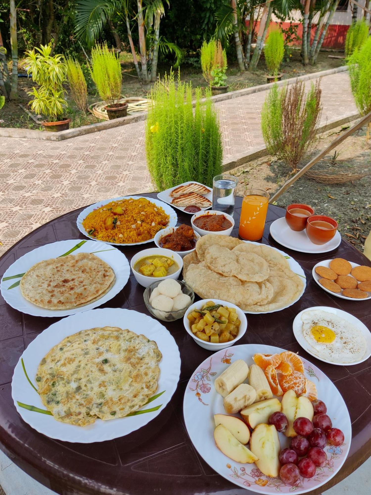 Palli Bangla Resort, Near Ruby Hospital, Anandapur